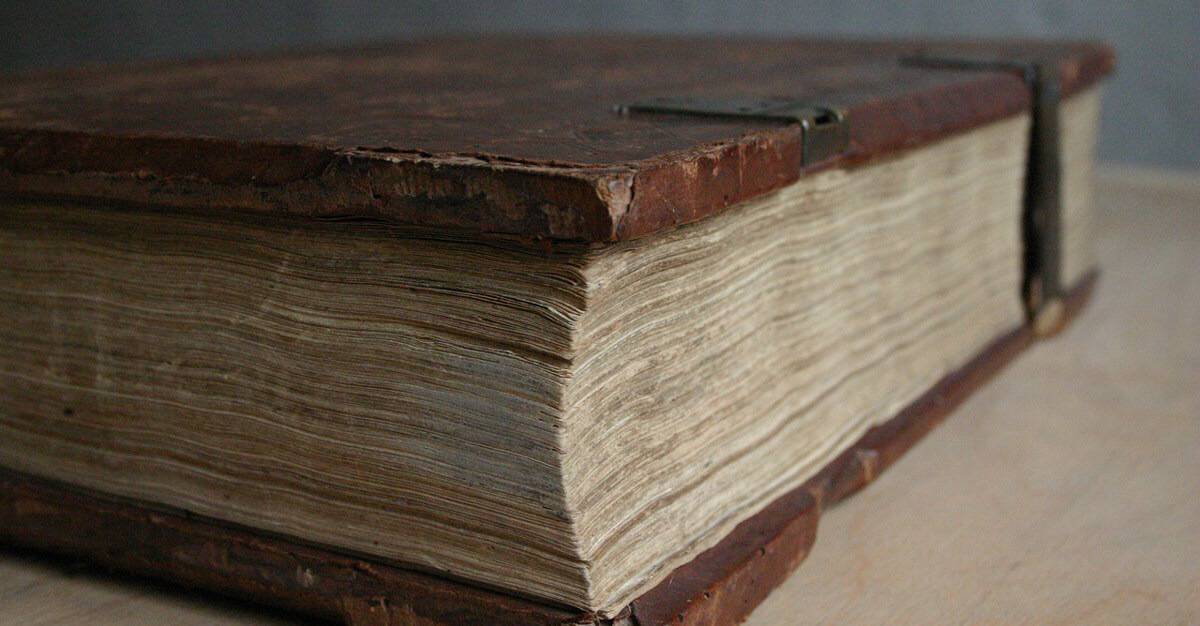 bible-biblía-gömul